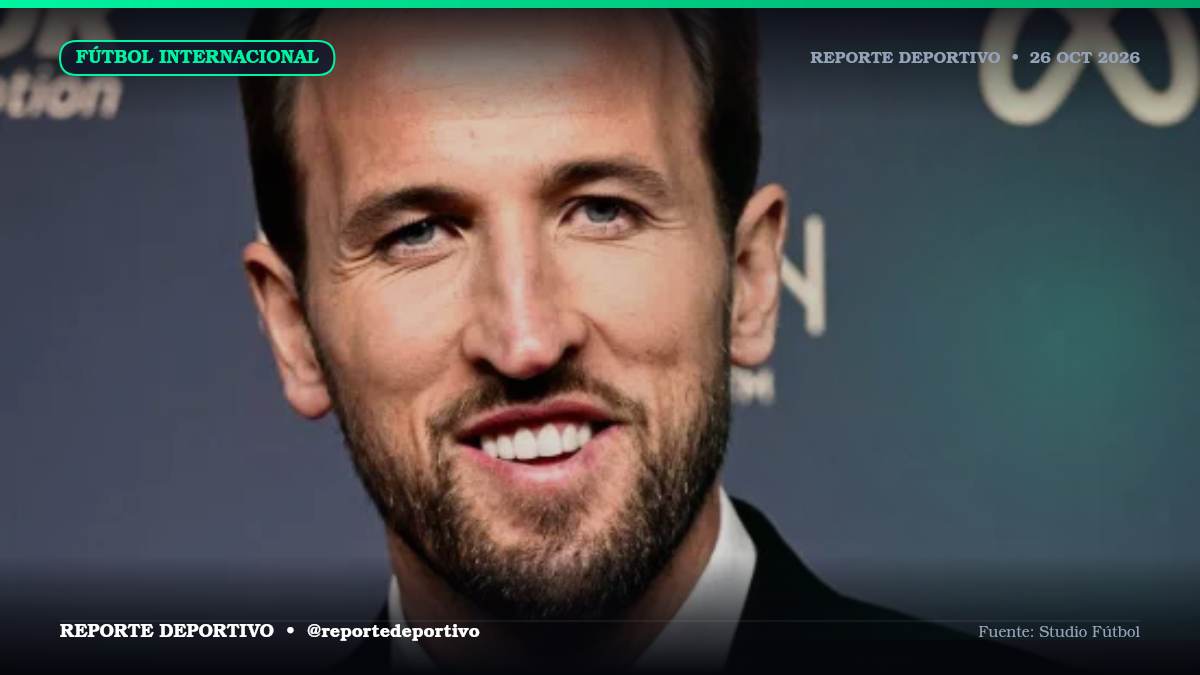 Harry Kane levantando el Balón de Oro 2026 tras una temporada histórica